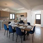 Luxury Agathoula * 普罗塔拉斯