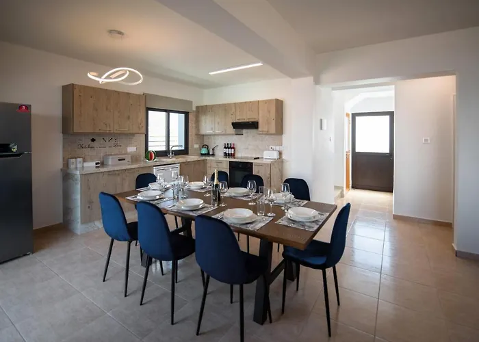 Luxury Agathoula * פרוטאראס